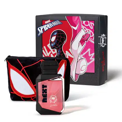 Kit presente com caixa preta com design colorido da Marvel Spider-Man e Spider-Gwen, colônia infantil Next em frasco de vidro transparente com líquido rosa e detalhes pretos e um nécessaire preto com detalhes em vermelho e branco da máscara do Spiderman.