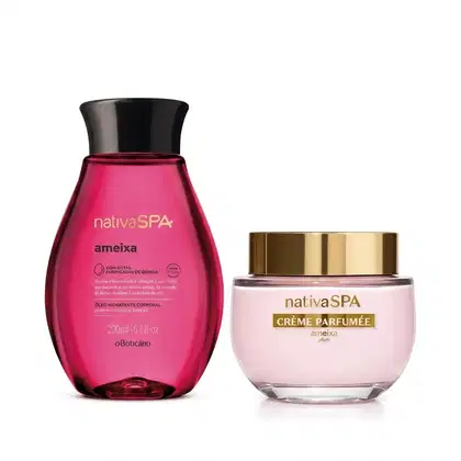 Dois itens de cuidados com a pele da linha Nativa SPA Ameixa, sendo: um creme perfumado em pote de vidro com tampa dourada e um óleo hidratante corporal com frasco roxo e tampa preta.