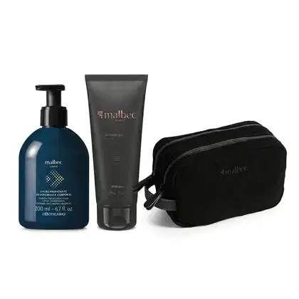 Conjunto de produtos de corpo e banho da marca Malbec, incluindo embalagem de loção hidratante corporal na cor azul com pump dosador, bisnaga de gel de banho cinza e necessaire preta.