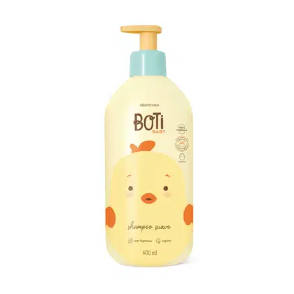 Frasco amarelo claro com ilustração de um passarinho amarelo com detalhes laranjas, tampa azul e bomba dosadora laranja contendo 400ml de shampoo suave da marca Boti Baby.