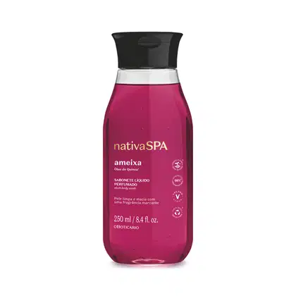 Embalagem plástica transparente de 250ml, com tampa preta. Líquido de cor rosa intenso visível através do frasco. Rótulo com o nome do produto "ameixa - Óleo de Quinoa" e a marca Nativa SPA em letras douradas.