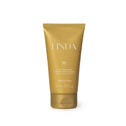 O produto apresentado é um creme hidratante desodorante corporal da marca Linda. A embalagem é um tubo dourado  e o nome da marca está destacado em letras amarelas.