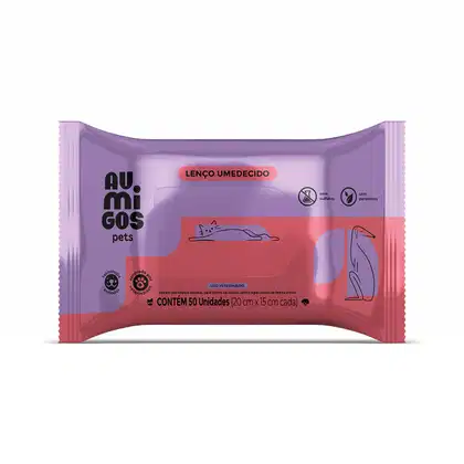 Pacote de lenços umedecidos para animais de estimação da marca Amigos Pets. Contém 50 unidades de lenços medindo 20 cm x 15 cm cada. Os rótulos indicam que os lenços são sem sulfatos e parabenos, destinados à higiene de cães e gatos.