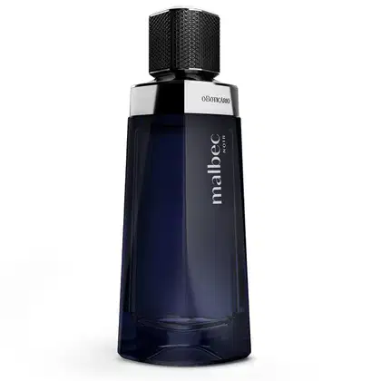 Frasco de fragrância da marca O Boticário Malbec Noir feito de vidro de cor azul escuro, com um design geométrico com tampa texturizada preta com detalhes prateados na base.