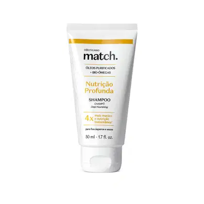 Shampoo em bisnaga branca com pequena faixa amarela na parte superior e texto impresso sinalizando a marca Match e atributos do produto, como "Nutrição Profunda", indicaçã para cabelos ásperos e secos, e informações sobre ativos.