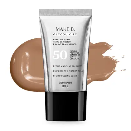 Imagem do tubo de Base Líquida Make B. Glycolic TX  Cor 190 sobre superfície branca, com uma quantidade do produto embaixo da embalagem, apresentando a sua real tonalidade.