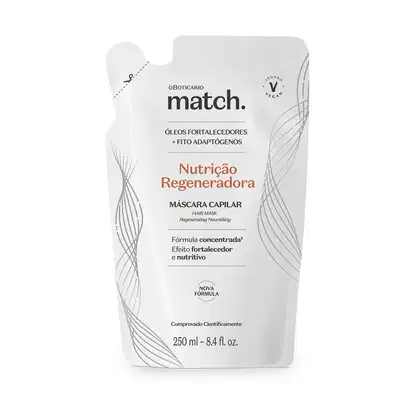Embalagem de máscara capilar da marca Match, com fórmula concentrada para nutrição e regeneração dos cabelos. Apresentada em sachê branco com detalhes em preto e laranja, contendo 250 ml do produto.