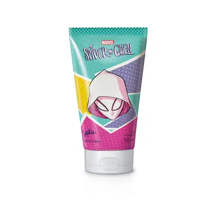 Imagem de uma embalagem de loção hidratante corporal da marca Sophie Spider-Gwen, em formato de bisnaga com cores predominantes de verde, roxo e amarelo, com ilustração da personagem e texto legível no rótulo. O produto contém 120ml.