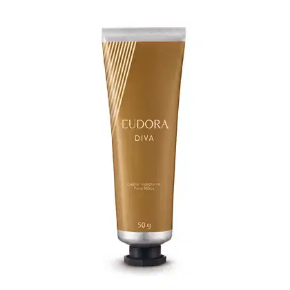 Tubo dourado com rótulo "Eudora Diva" contendo creme hidratante para mãos. Embalagem com listras diagonais douradas e brancas. Se trata de um produto de cuidados pessoais.