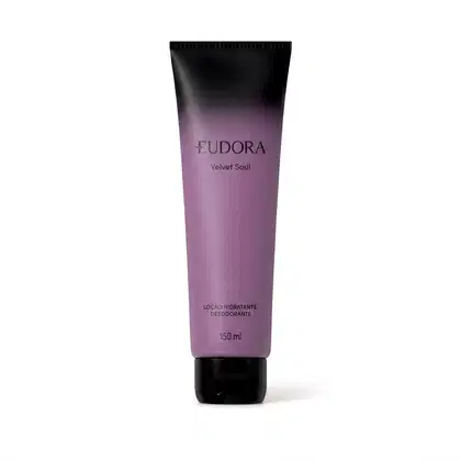 Tubo preto e roxo com o texto "EUDORA Velvet Soul" em destaque. Embalagem de item de corpo e banho com design elegante e minimalista, contendo 150 ml de loção hidratante desodorante corporal.