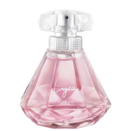 A imagem mostra o Desodorante Colônia Lyra, da marca Eudora, em frasco de vidro transparente com formato geométrico facetado como uma joia luxuosa. O líquido dentro é de cor rosa claro.