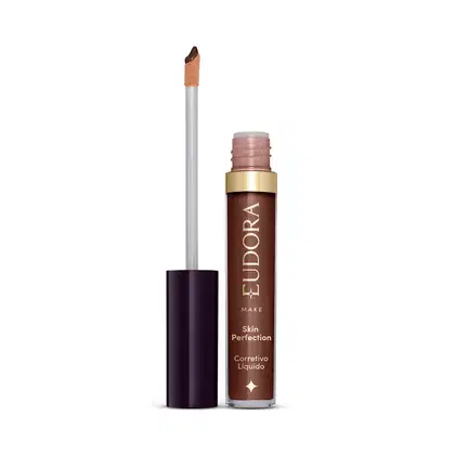 Produto de maquiagem da marca Eudora, com embalagem em tons de marrom e dourado. Trata-se de um corretivo líquido para a pele, o produto está aberto e mostrando como é o aplicador.
