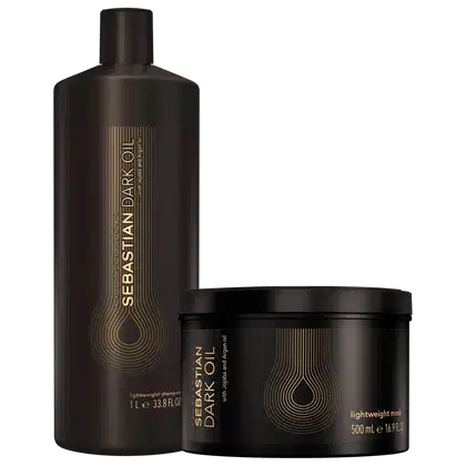 Sebastian Dark Oil é uma linha de produtos para cabelos. O conjunto inclui um shampoo leve de 1 litro em um frasco cilíndrico marrom escuro com detalhes dourados impressos. Há também uma máscara leve de 500ml em um pote redondo marrom escuro.