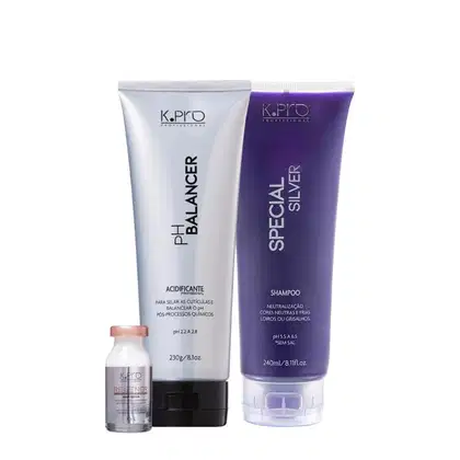 Produtos de cabelo da marca K.Pro, incluindo um frasco de tratamento Regener, um tubo de balanceador de pH e um frasco de shampoo especial para cabelos grisalhos ou descoloridos.