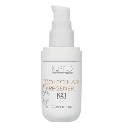 Frasco branco com bomba doseadora da marca K.Pro, contendo produto para regeneração capilar com fórmula molecular, com texto 'Molecular Regener K21 Bonds' no rótulo.