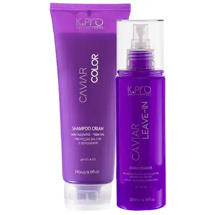 Dois produtos de beleza da marca K.Pro: um shampoo cremoso em embalagem roxa e um leave-in em frasco spray também na cor roxa, ambos com rótulos e informações sobre os produtos.