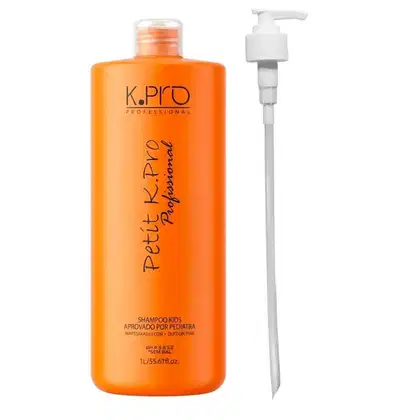 Frasco de shampoo da marca K.Pro Professional, com embalagem laranja e rótulo com o nome do produto "Petit K.Pro Profissional". Acompanha válvula pump.