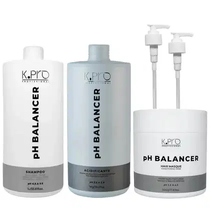 Conjunto de produtos de cuidados capilares da marca K.Pro, incluindo shampoo, acidificante e máscara capilar, em embalagens brancas e cinzas com rótulos em preto. Acompanha 2 válvulas pump.