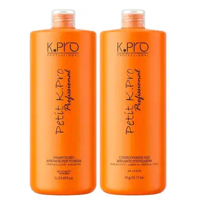 Dois frascos de shampoo e condicionador da marca K.Pro Professional, com embalagens laranja brilhante e rótulos pretos. 