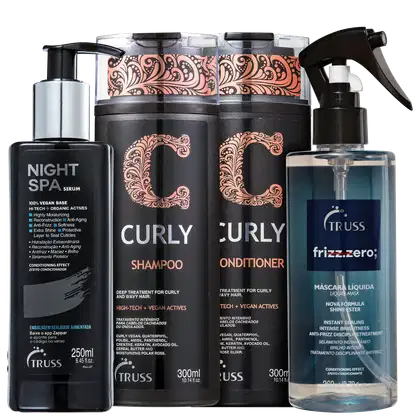 A imagem mostra o shampoo e condicionador Curly, com embalagem preta, detalhes em salmão e letras brancas; o Night Spa em embalagem pump preta, com letras brancas e detalhes azul no rótulo; e o Frizz Zero com embalagem spray, rótulo azul e letras brancas.