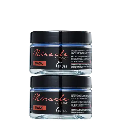 A imagem mostra dois potes da máscara capilar chamada "Miracle Summer". Os potes são transparentes, possuem o rótulo e a tampa preta, destacando a linha em um tom laranja. Lembrando, que são produtos voltados para o cuidado e proteção dos fios no verão.