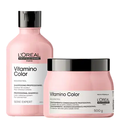 O produto é uma linha de cuidados capilares para cabelos coloridos da marca L'Oréal Professionnel, chamada Vitamino Color. Consiste em um shampoo em um frasco plástico rosa claro de 300ml e uma máscara em um pote plástico rosa claro de 500g.