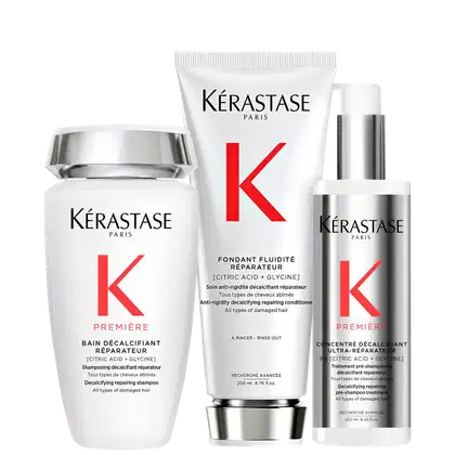 Kit com shampoo, condicionador e tratamento capilar Première, da marca Kérastase .