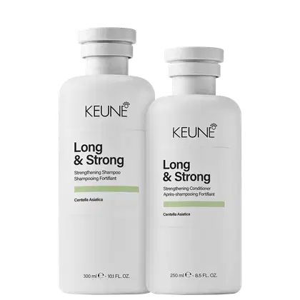 Dois frascos brancos da linha Long & Strong da Keune, um shampoo fortalecedor e um condicionador fortificante, ambos com rótulos em preto e verde, contendo 300ml e 250ml respectivamente.