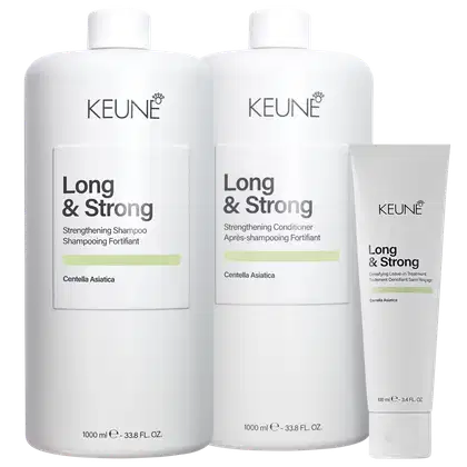 Dois frascos brancos da linha Long & Strong da Keune, contendo shampoo e condicionador fortalecedores, além de um tubo de tratamento leave-in da mesma linha. Os rótulos destacam os ingredientes Centella Asiatica.