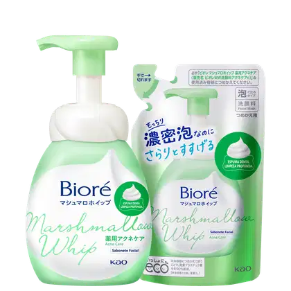 Dois frascos de sabonete facial Bioré Marshmallow Whip, com embalagem branca e verde, exibindo texto em japonês e inglês sobre o produto de cuidados com a pele acne.