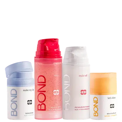 Produtos de beleza da marca Bond Rio, incluindo um hidratante facial, um sabonete suave, um demaquilante e um sérum tonificante, em embalagens coloridas com rótulos indicando os nomes dos produtos.