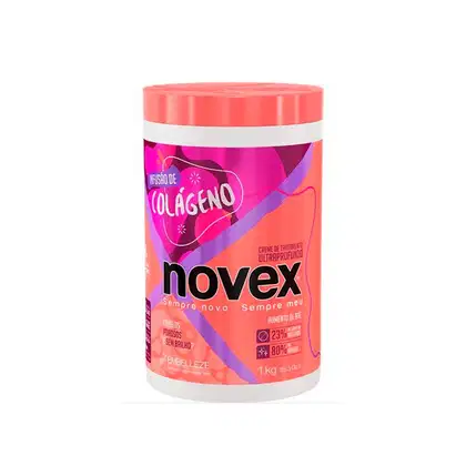 A imagem mostra o Creme de Tratamento Infusão de Colágeno 1kg da marca Novex de tratamento capilar. O pote tem tons de rosa, roxo e laranja. Na embalagem, estão destacados os benefícios do produto: aumento da densidade e brilho.