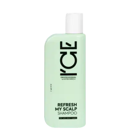 Frasco plástico verde-claro com rótulo preto e branco da marca Ice Professional, contendo shampoo para refrescar o couro cabeludo, indicado para todos os tipos de cabelo.