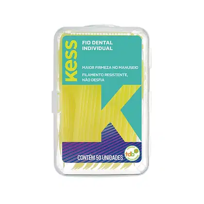 Embalagem plástica transparente contendo 50 unidades de fio dental individual da marca Kess, com rótulo em verde e amarelo destacando a maior firmeza no manuseio e resistência do filamento, que não desfia.
