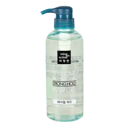 Frasco de gel para cabelo da marca Mise en Scène, com embalagem de plástico transparente e tampa azul. Rótulo preto com texto em inglês e coreano indicando "Style Care Professional Strong Hold Hair Gel".