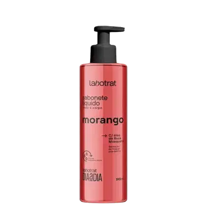 O produto apresentado é um sabonete líquido da marca Labotrat, na fragrância de morango. A embalagem é um frasco plástico de cor rosa, com um rótulo que exibe o nome do produto.