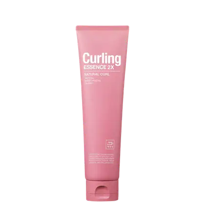 Tubo rosa com rótulo "Curling Essence 2X" da marca Mise en Scène, contendo um produto para cabelos cacheados com propriedades de fixação, hidratação e brilho.