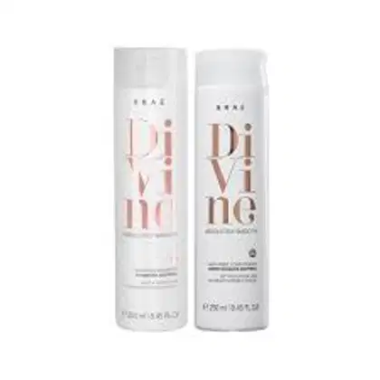 A imagem mostra dois produtos da linha Divine de Braé. Ambos são cilíndricos, cor branca e detalhes em rosé gold. Sendo um shampoo e um condicionador.