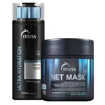 A imagem tem dois produtos de marca TRUSS. Um frasco plástico grande preto, de shampoo, com o logo da marca acima e nome da linha na lateral esquerda. A máscara apresenta um pote grande preto arredondado, com fundo azul, marca e nome da linha em destaque.