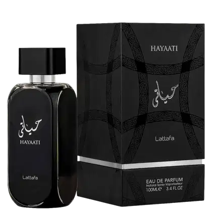 Frasco de item de perfumaria da marca Lattafa, com embalagem preta e detalhes em preto fosco, contendo texto em árabe e inglês "Hayaati" e "Lattafa" em destaque.