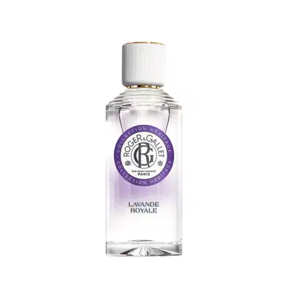 Frasco de perfume da coleção Heritage da Roger & Gallet, com rótulo roxo e branco destacando o nome "Lavande Royale". O recipiente é de vidro transparente com detalhes dourados na tampa.