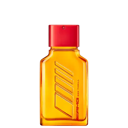 Perfume em frasco retangular de vidro âmbar com tampa vermelha. O frasco apresenta o logotipo da Mercedes-Benz em relevo, com linhas paralelas em tom mais escuro. O texto "Red Thrill" está impresso na parte inferior do frasco, indicando o nome do perfume.