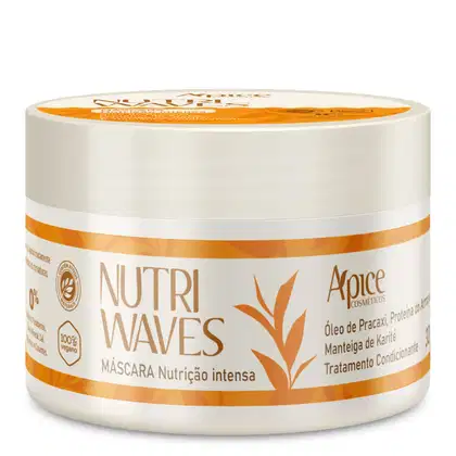 Máscara de tratamento capilar da marca Apice Cosméticos, da linha Nutri Waves. A embalagem é um pote branco contendo informações sobre os ingredientes e benefícios do produto, como óleo de pracaxi, manteiga de karité e tratamento condicionante.