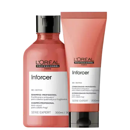 A imagem mostra um kit com 2 produtos da linha Inforcer de L'Oréal Professionnel, sendo um shampoo cilíndrico e um frasco tubular. Ambos na cor vermelha.