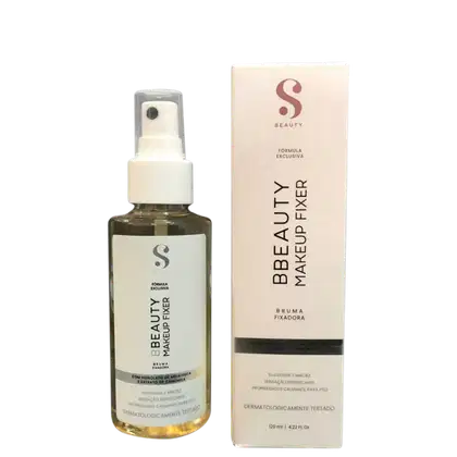Frasco de spray com rótulo branco e rosa da marca S Beauty, contendo "Bruma Fixadora" com fórmula exclusiva. Caixa de papelão rosa com texto informativo sobre o produto.
