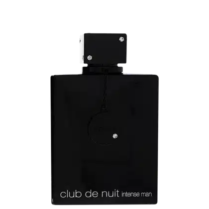 Frasco de perfume preto e branco da marca Armaf, com o nome "Club de nuit intense man" impresso no rótulo. O frasco possui um design minimalista e elegante, com detalhes em metal.