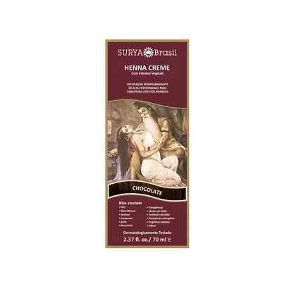 Henna Creme da Surya Brasil, embalagem em caixa marrom e dourada, com imagem de casal em cena romântica. Produto para coloração semipermanente de cabelos, com extratos vegetais, sem PPD, amônia e parabenos.