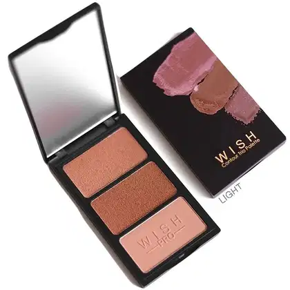 Paleta de maquiagem Michelly Palma MakeUp Wish Contour Trio Palette Light, com três tons em embalagem preta e dourada.