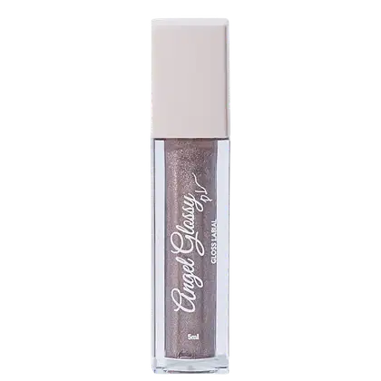 Gloss em embalagem plástica transparente com tampa rosada. Frasco pequeno de 5ml com líquido com glitter no interior. Rótulo com o nome "Angel Glossy" em letras cursivas.