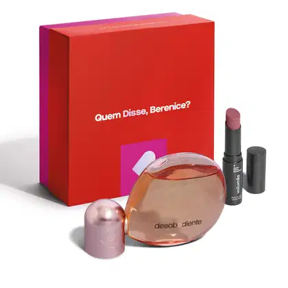 Imagem do produto Combo Presente Natal: Eau de Parfum Desobediente 100ml + Batom Volumão Roselelê 3,4g + Caixa Presenteável
